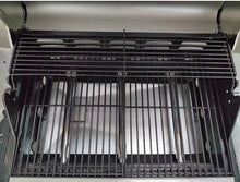 Load image into Gallery viewer, Gas BBQ - 3+1 Burners - Hong Kong Rooftop Party