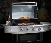 Load image into Gallery viewer, Gas BBQ - 4+1 Burners - Hong Kong Rooftop Party