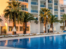 Load image into Gallery viewer, Center-Pole Umbrella Water Base, White - Hong Kong Rooftop Party